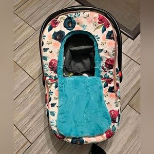 Gliz Design infant winter car seat cover